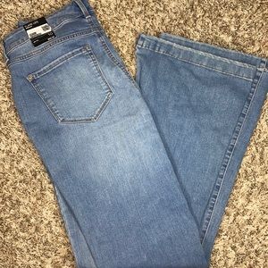 Flare cowgirl jeans!